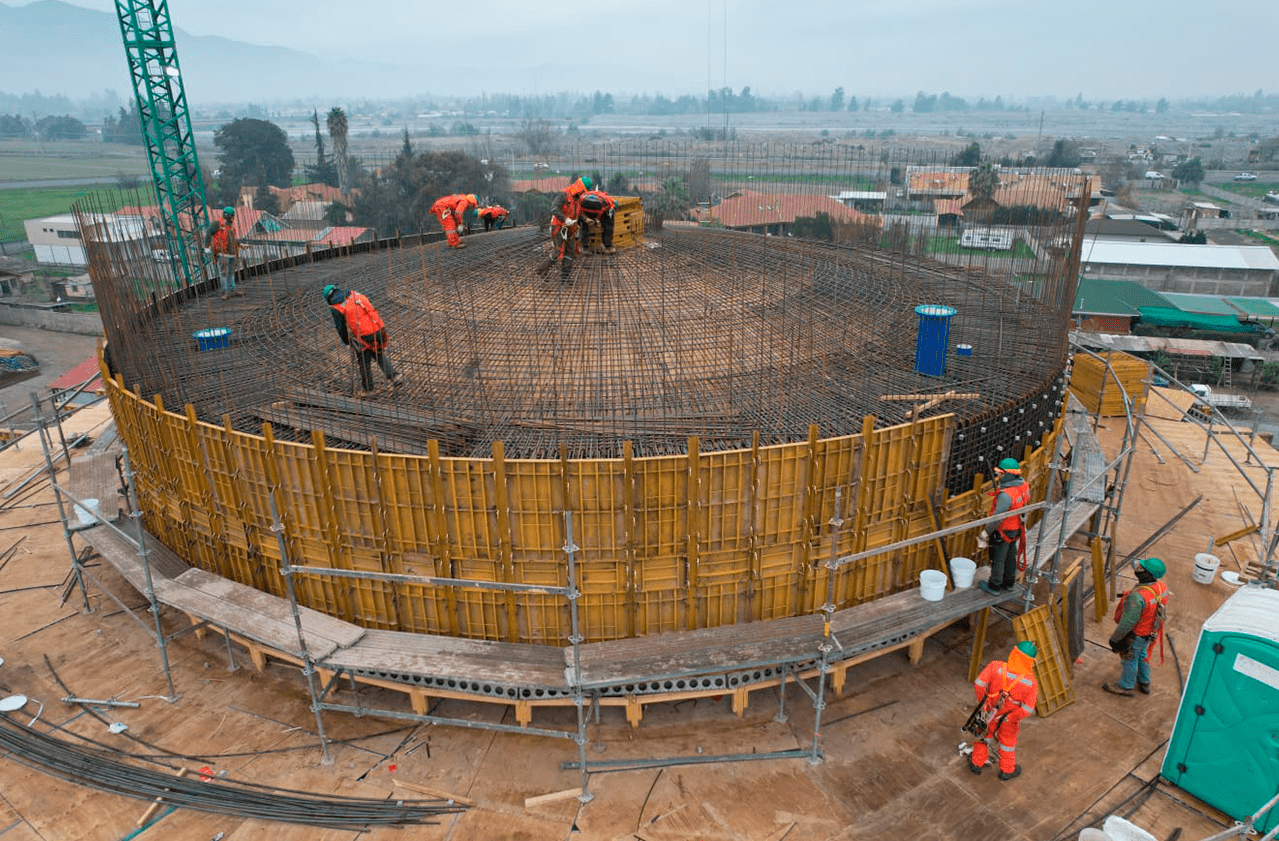 Construcción Estanque elevado de Hormigón Armado Santa Julia 