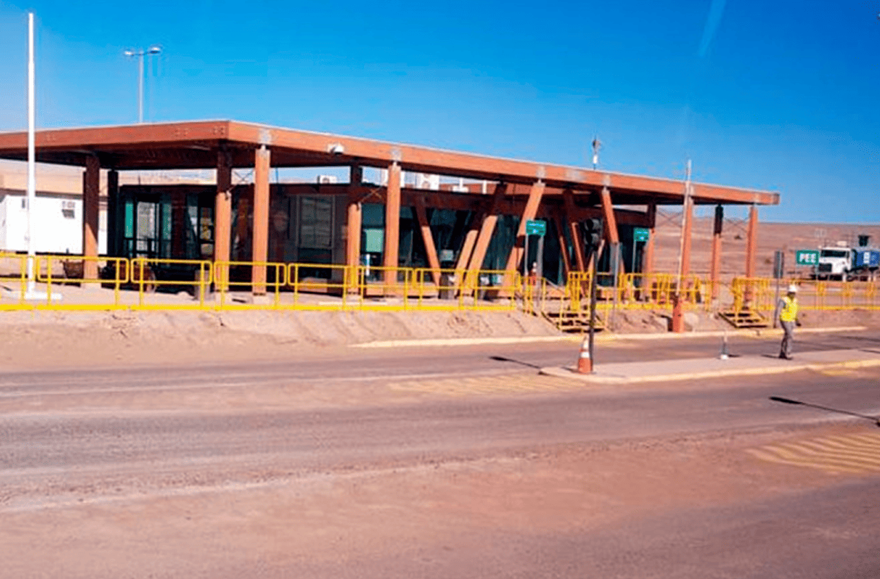 Construcción Garita Acceso Minera Esperanza 